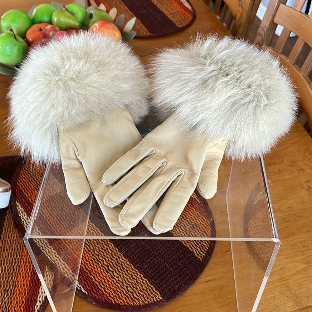 Alexandra Bartlett Vintage Leather, Fox and Cashmere beautiful vintage